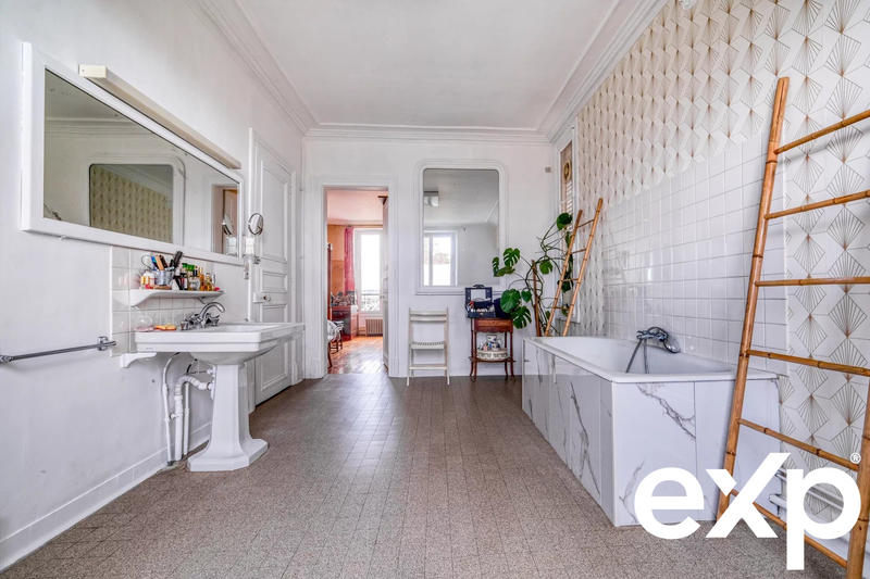 Maison - 500 m² - 14 pièces