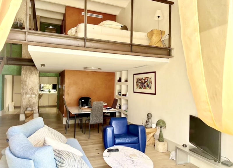 Loft - 83 m² - 3 pièces