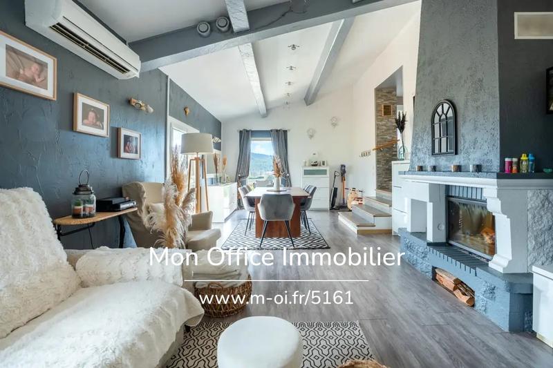 Maison - 144 m² - 5 pièces