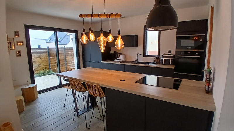 Maison - 100 m² - 6 pièces