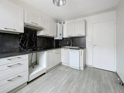 Appartement - 81 m² - 4 pièces