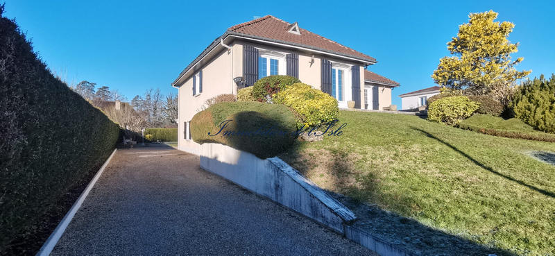 Maison - 146 m² - 5 pièces
