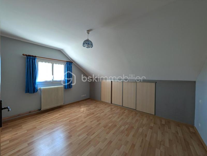 Maison - 180 m² - 7 pièces