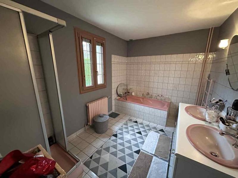 Pavillon - 141 m² - 5 pièces