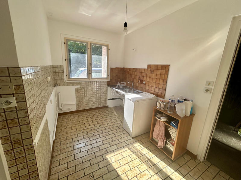 Maison - 99 m² - 6 pièces