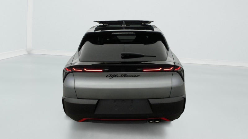 Alfa Romeo Junior 1.2 Ibrida 145 ch eDCT6 Speciale