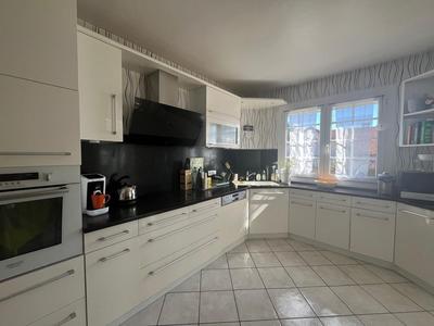 Maison - 140 m² - 7 pièces