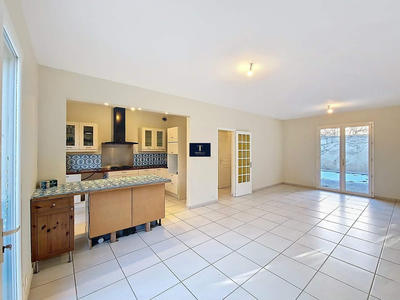 Maison traditionnelle - 133 m² - 5 pièces