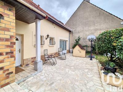 Maison - 140 m² - 7 pièces