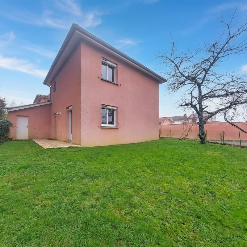 Maison - 90 m² - 4 pièces