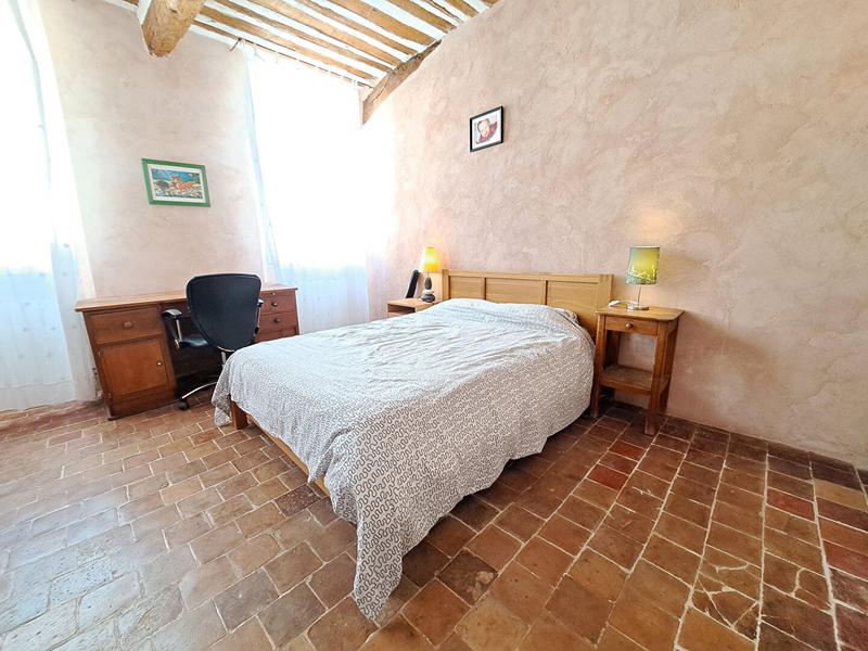 Maison - 180 m² - 7 pièces