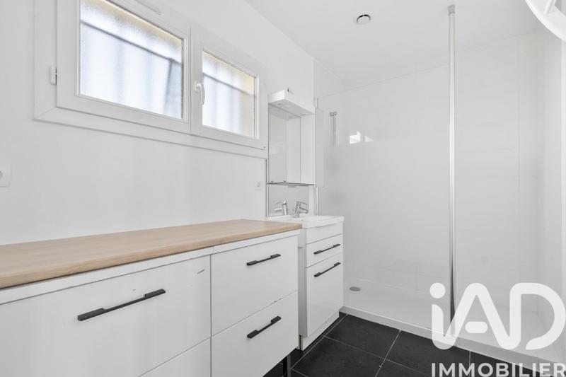 Maison - 93 m² - 5 pièces