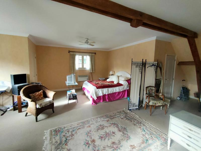 Maison - 264 m² - 5 pièces