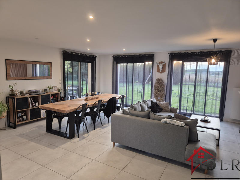 Maison - 105 m² - 5 pièces