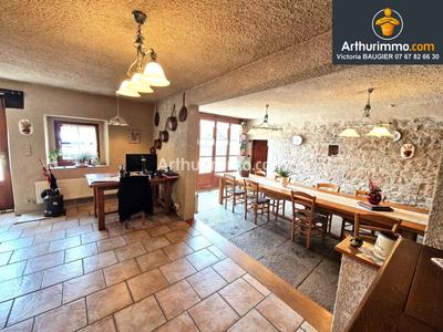 Maison - 195 m² - 6 pièces