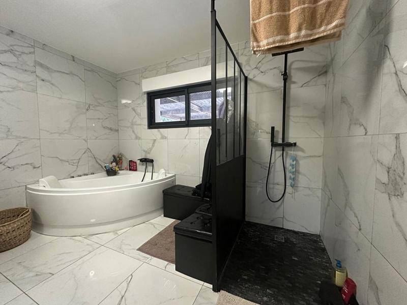 Maison - 135 m² - 5 pièces