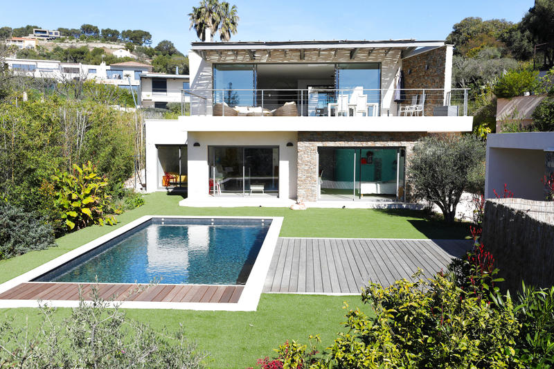 Villa - 300 m² - 9 pièces