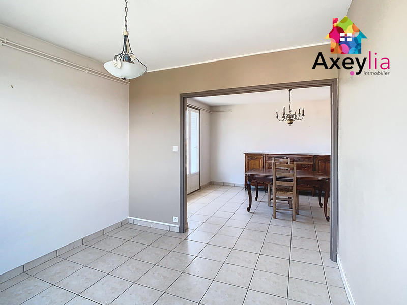 Appartement - 75 m² - 4 pièces