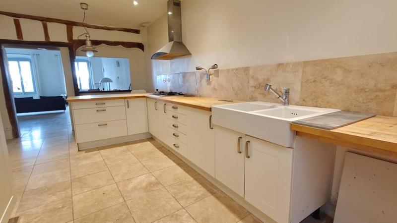 Maison - 205 m² - 5 pièces