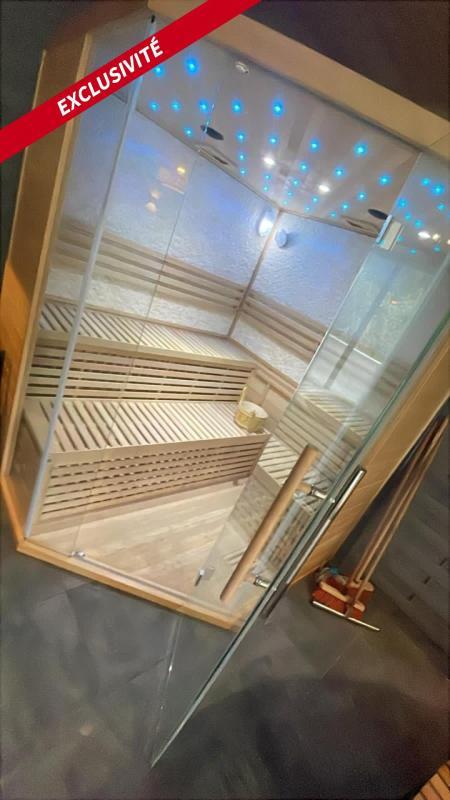 Demeure - 351 m² - 8 pièces