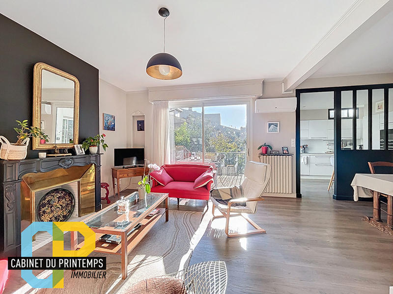 Maison - 254 m² - 12 pièces