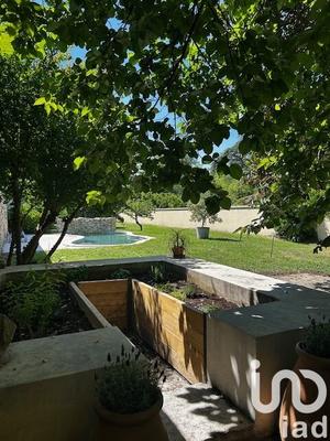 Maison - 190 m² - 6 pièces