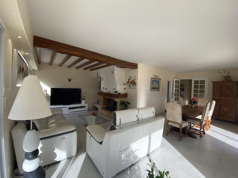 Maison - 203 m² - 10 pièces