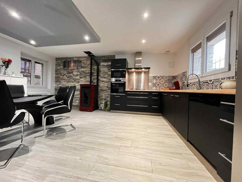 Maison - 148 m² - 5 pièces