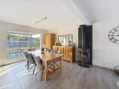 Maison - 127 m² - 6 pièces