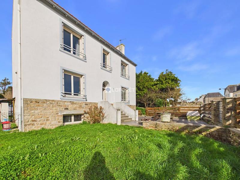 Maison - 122 m² - 6 pièces