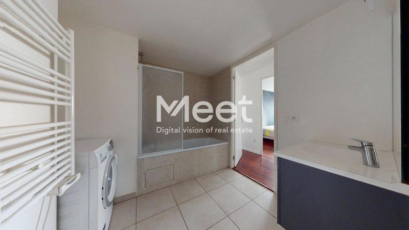 Appartement - 92 m² - 5 pièces