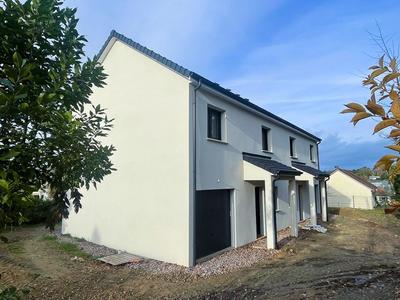 Maison - 83 m² - 4 pièces