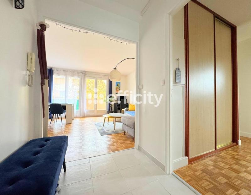 Appartement - 75 m² - 3 pièces