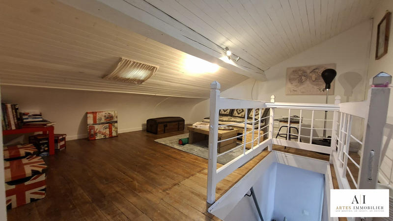 Maison traditionnelle - 180 m² - 6 pièces