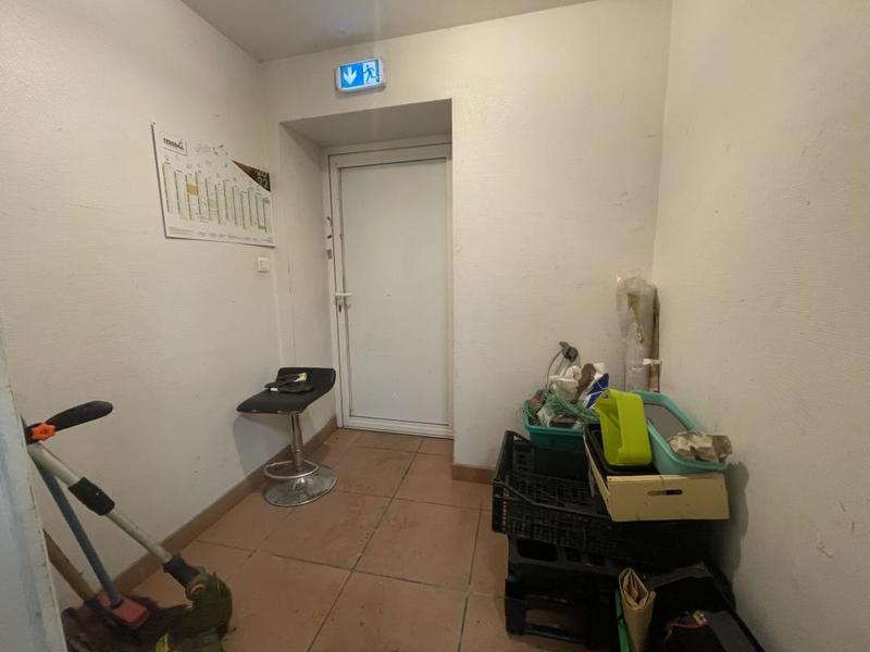 Local commercial - 118 m² - 3 pièces