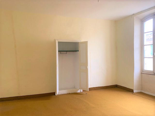 Maison de village - 140 m² - 7 pièces