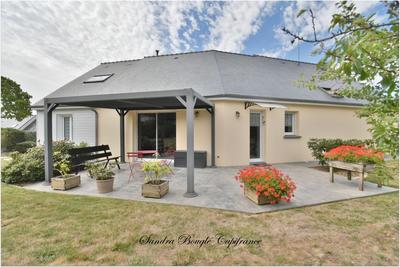 Maison - 130 m² - 7 pièces