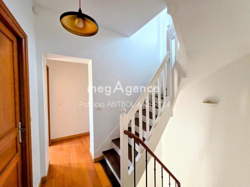 Maison - 190 m² - 7 pièces