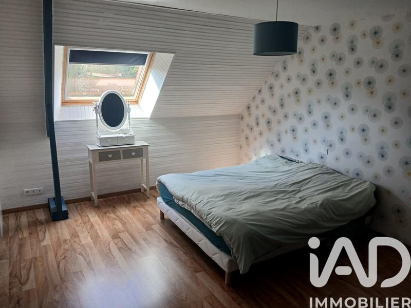 Maison - 240 m² - 8 pièces