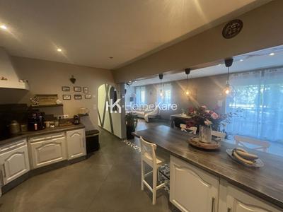 Maison - 156 m² - 6 pièces