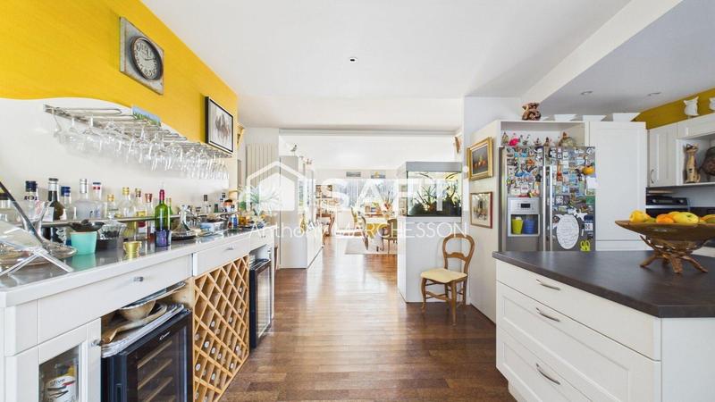 Appartement - 149 m² - 4 pièces