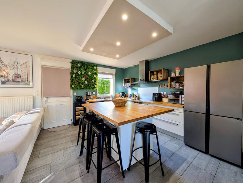 Maison - 145 m² - 7 pièces