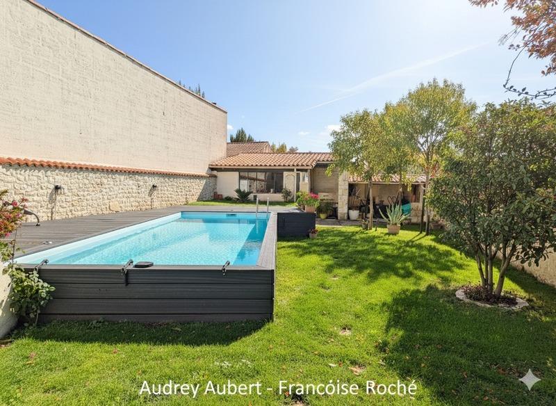 Maison en pierre - 99 m² - 4 pièces