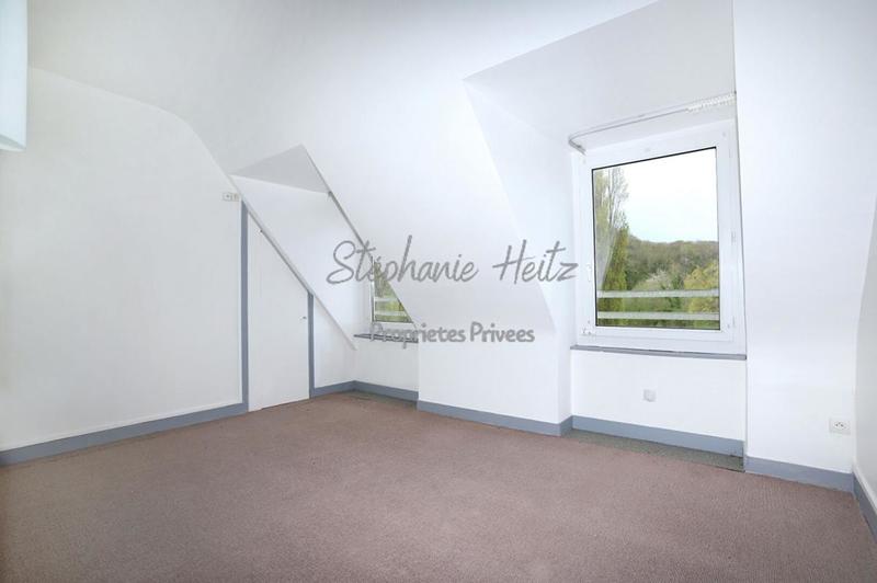 Maison - 1 260 m² - 41 pièces