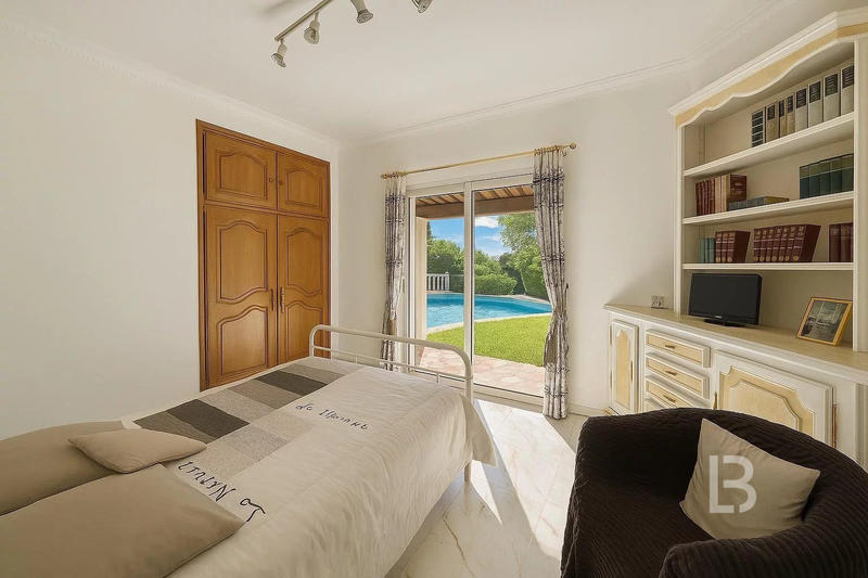 Maison - 135 m² - 4 pièces