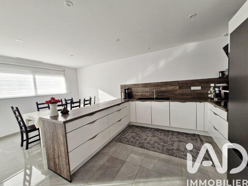 Maison - 115 m² - 4 pièces