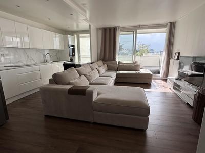 Appartement - 100 m² - 5 pièces