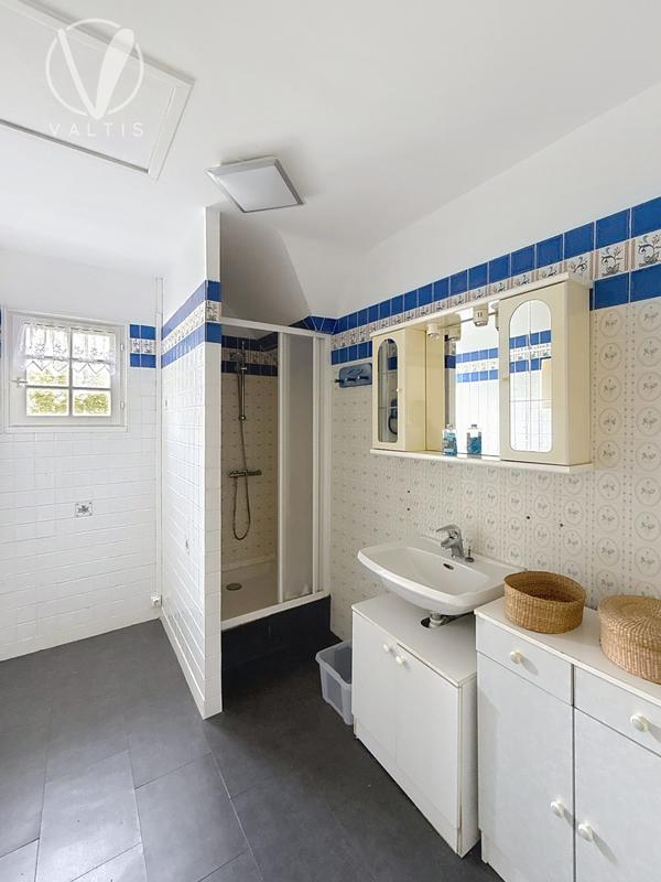 Maison - 193 m² - 7 pièces