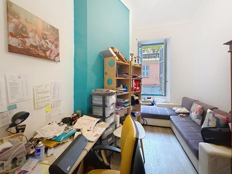 Local commercial - 80 m² - 1 pièce