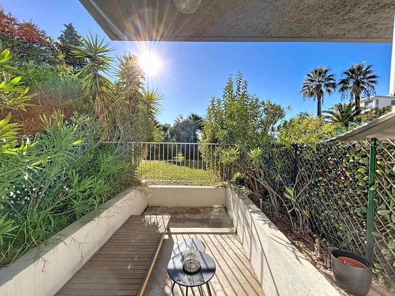 Studio - 24 m² - 1 pièce